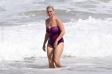 Katy Perry Nude Leaked Photo #19