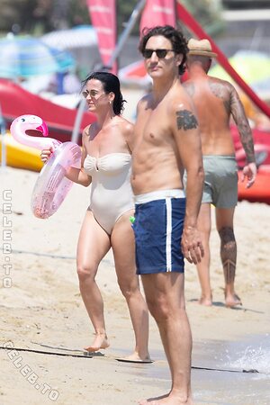 Katy Perry Nude Leaked Photo #149