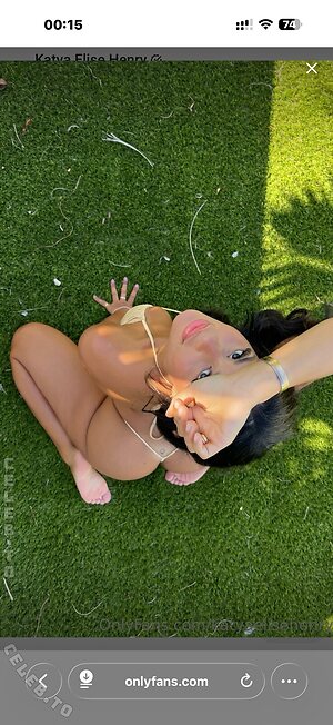 Katya Elise Henry Nude Leaked Photo #18