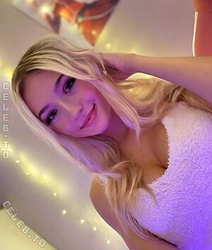 KawaiiTyra Nude Leaked Photo #8