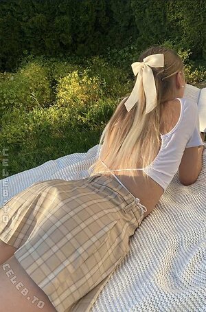 KawaiiTyra Nude Leaked Photo #20