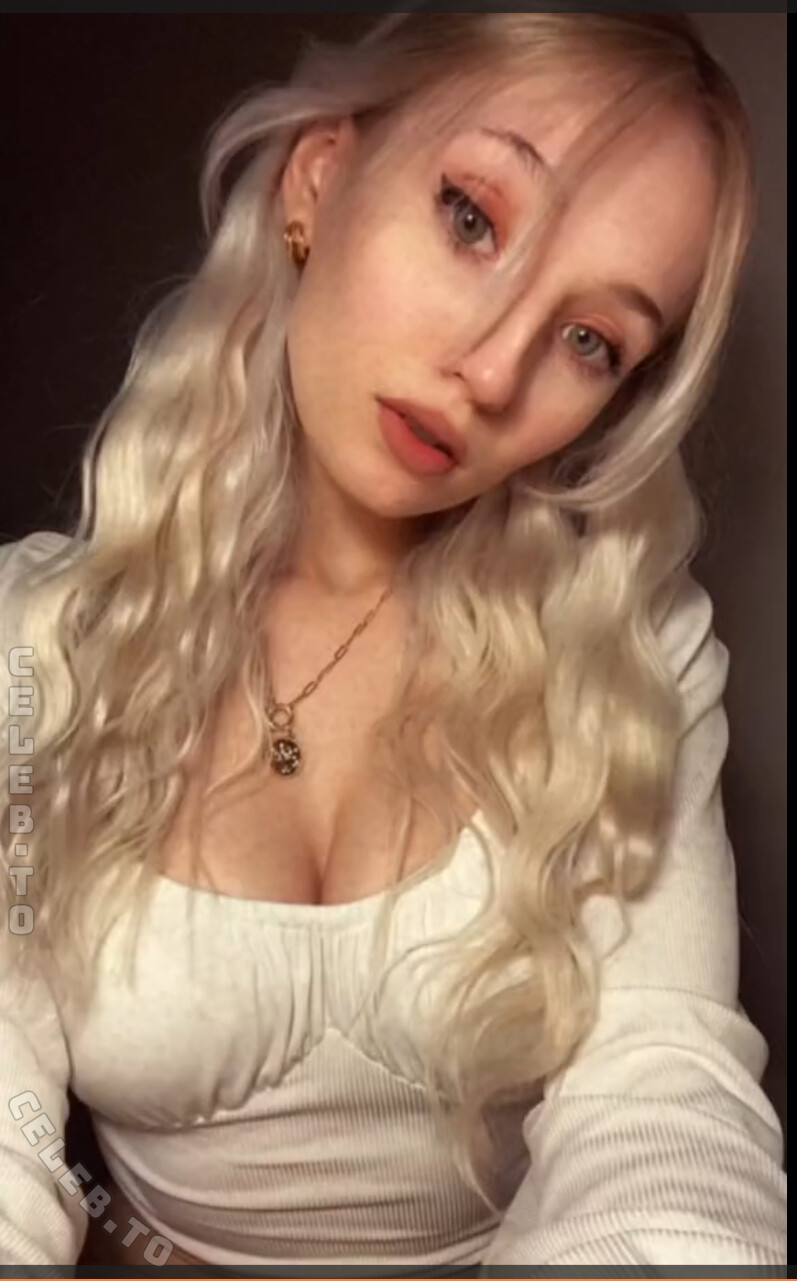 KawaiiTyra photo