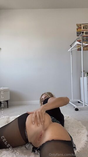 kaye2828 leaked photo #53