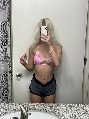 Kayla Void photo