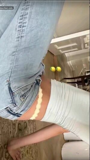 kayla.kiuchi leaked photo #9