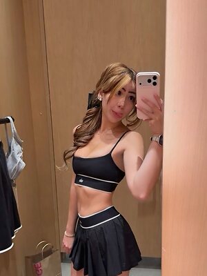 kayla.kiuchi leaked photo #14