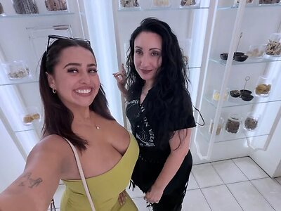 Set 37 — 2 photos
