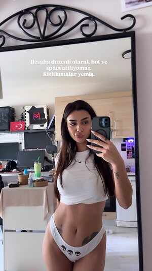 Kübra "Miranda" Çamlıbel leaked photo #2