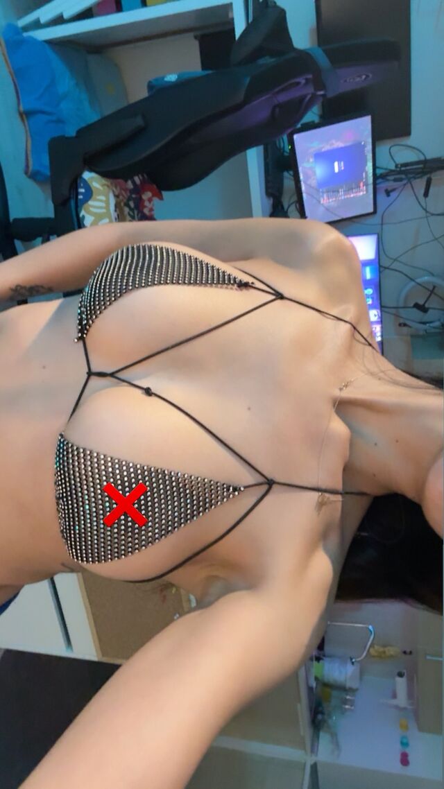 Kübra "Miranda" Çamlıbel leaked photos