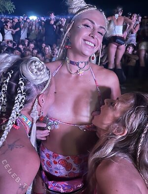 Keeks uncensored Nude Leaked Photo #6