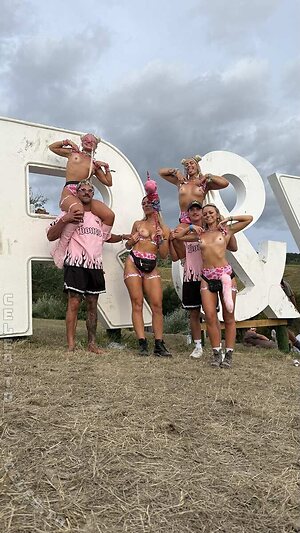 Keeks uncensored Nude Leaked Photo #13