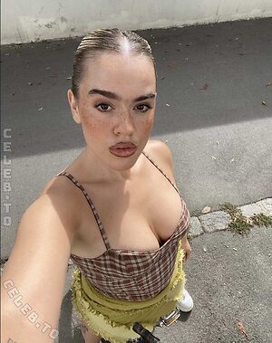 KeKe_offiziell Nude Leaked Photo #34