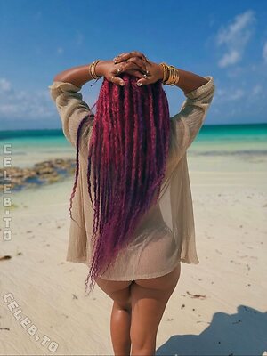 Kelis Rogers Nude Leaked Photo #4