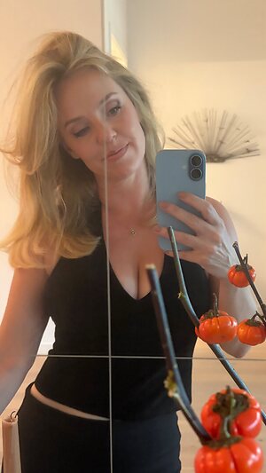 Kelli Garner