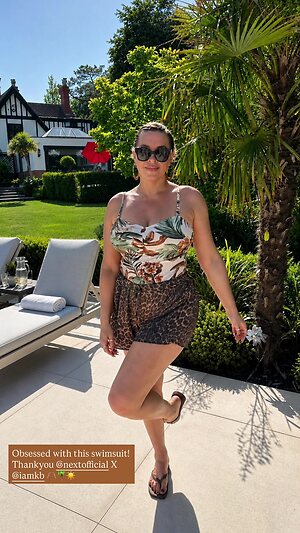 Kelly Brook Hot Nude Leaked Photo #12