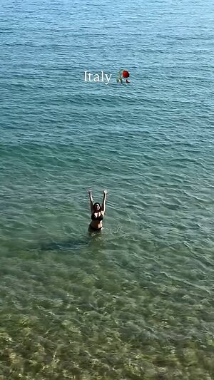 Kelly Brook Hot leaked photo #27