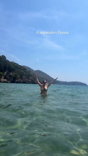 Kelly Brook Hot leaked photo #36