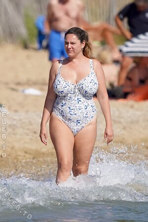 Kelly Brook photo