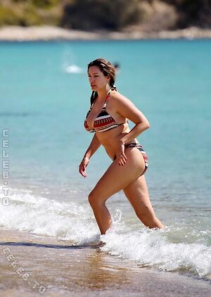 Kelly Brook photo