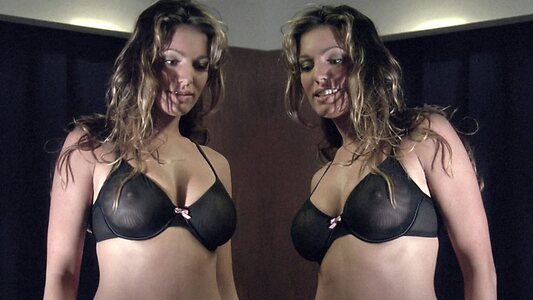Kelly Brook leaked photo #706
