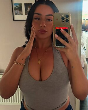 Kelly Figueira leaked photo #4