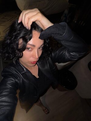 Kelly Lee Owens Nude Leaked Photo #30