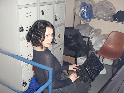 Kelly Lee Owens leaked photo #51