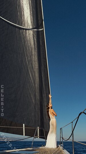 Kelly Piquet photo
