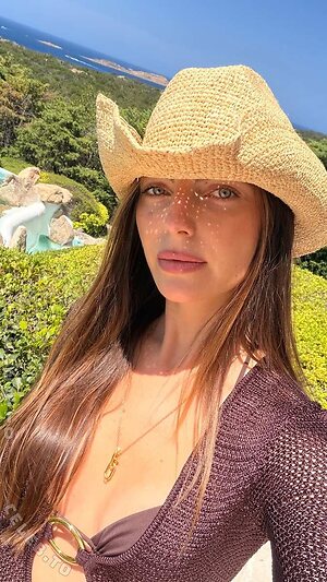 Kelly Piquet photo