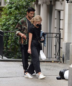 Kelly Ripa leaked photo #24