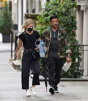 Kelly Ripa leaked photo #25