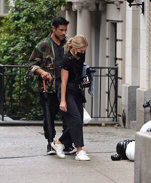 Kelly Ripa leaked photo #27