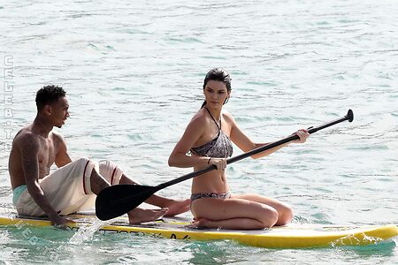 Kendall Jenner Nude Leaked Photo #14