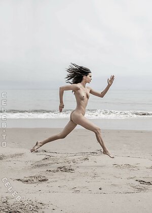 Kendall Jenner photo