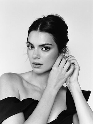 Kendall Jenner Nude Leaked Photo #335