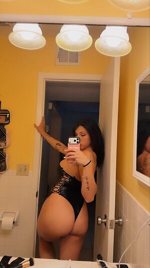 Kenzie leaked photo #2
