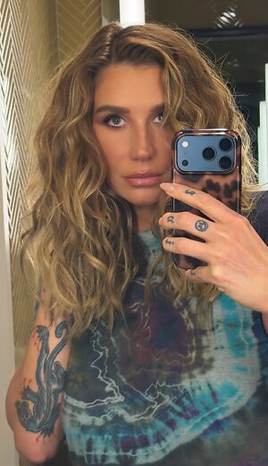 Kesha leaked photo #63
