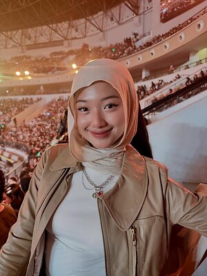 Khalisya Renata leaked photo #15