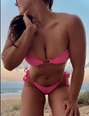 Khiarna Thompson Nude Leaked Photo #25