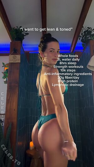 kialarenae Nude Leaked Photo #23