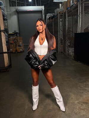 Kiana James leaked photo #31