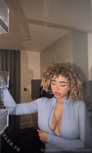 Kiara Peachy photo