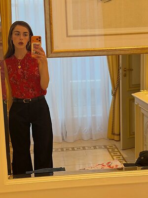 Kiernan Shipka leaked photo #2