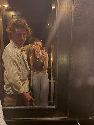 Kiernan Shipka leaked photo #3