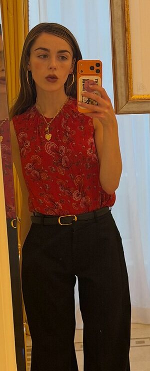 Kiernan Shipka leaked photo #8