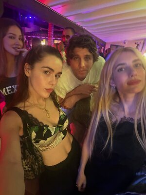 Kiernan Shipka leaked photo #19