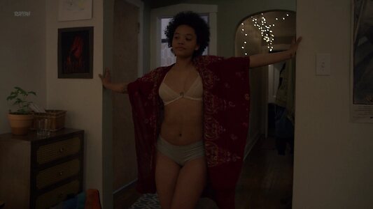 Kiersey Clemons leaked photo #14