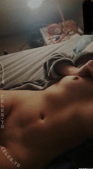 kiki_play leaked photo #13