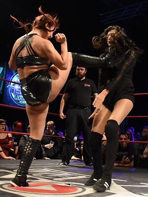 Killer Kelly Nude Leaked Photo #62