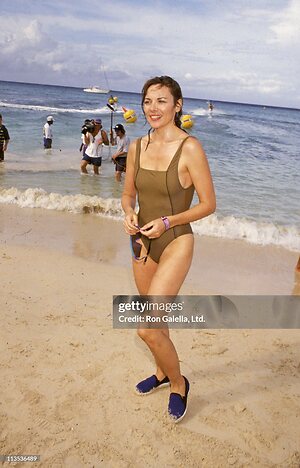 Kim Cattrall leaked photo #23